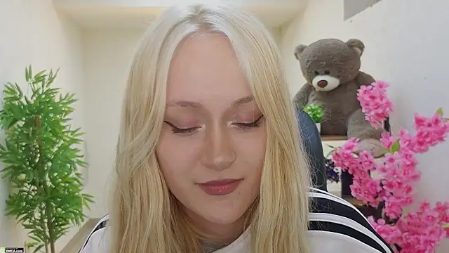 HeyMonkey  online show from April 2026 12:14:01 PM