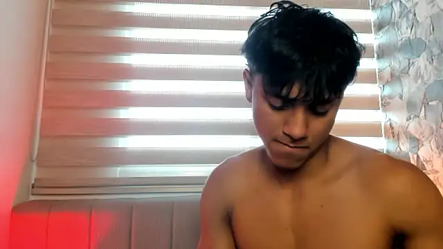 ZYZZ1312 online show from March 2026 08:50:01 PM