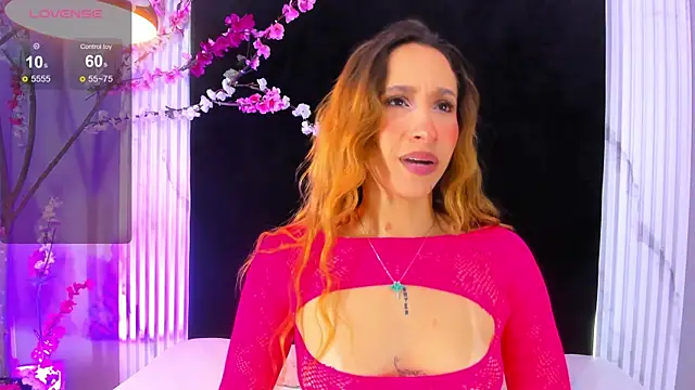 MONIK FOX CR online show from November 2025 07:46:02 PM