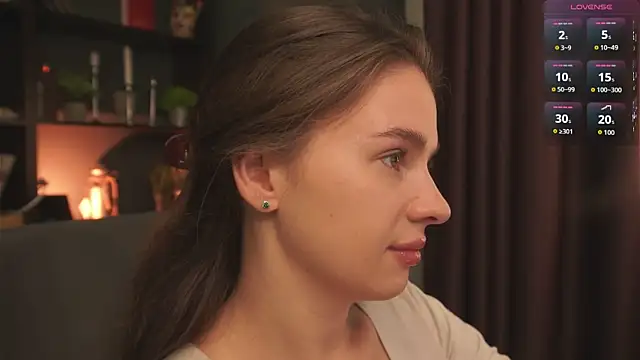 Olivia Farrell online show from October 2025 12:45:02 PM