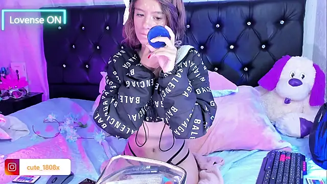 Sofiia cute  online show from February 2026 06:40:02 AM