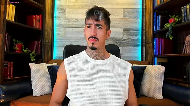 Donovan Desmond online show from April 2026 07:59:02 PM