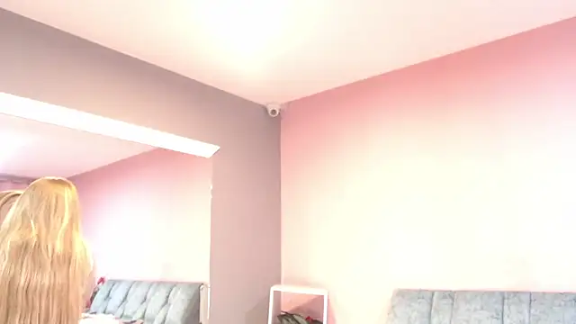 Camila Russoo online show from January 2026 07:39:02 PM