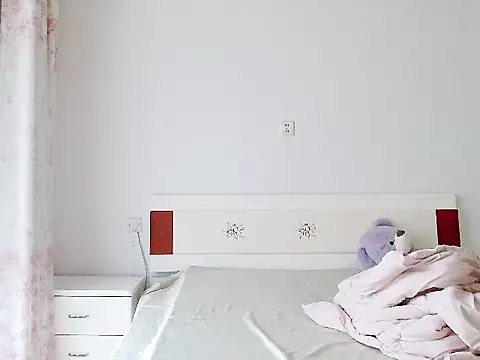 huihui520-- online show from September 2025 11:41:01 PM