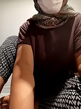 Snapshot of ezgi2545 chatting on September 2025 02:27:01 AM ezgi2545 online show from September 2025 02:27:01 AM