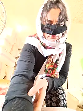 Snapshot of ezgi2545 chatting on October 2025 06:02:02 AM ezgi2545 online show from October 2025 06:02:02 AM