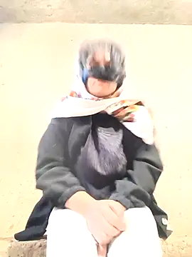 Snapshot of ezgi2545 chatting on October 2025 06:37:01 AM ezgi2545 online show from October 2025 06:37:01 AM