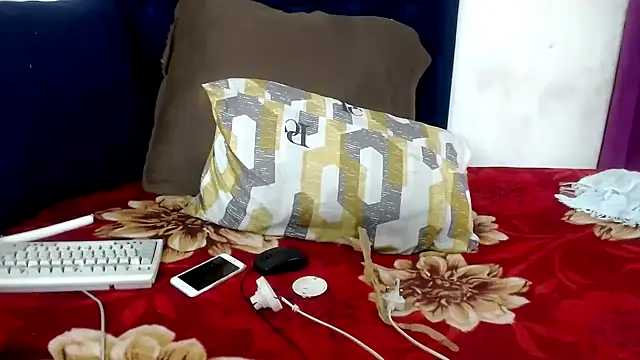 Snapshot of BUNNYCHOWX28 chatting on September 2025 08:42:01 PM BUNNYCHOWX28 online show from September 2025 08:42:01 PM