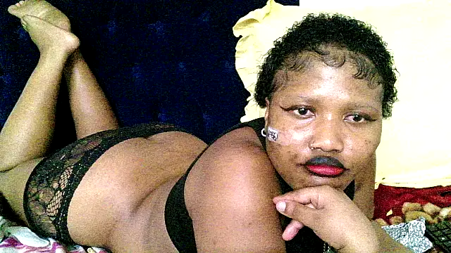 BUNNYCHOWX28 online show from April 2026 01:42:02 AM