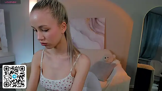 Anellyball online show from February 2026 10:44:02 AM