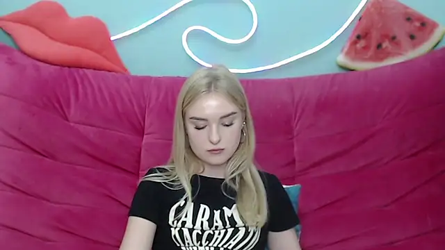 SofySofty online show from November 2025 05:57:01 PM