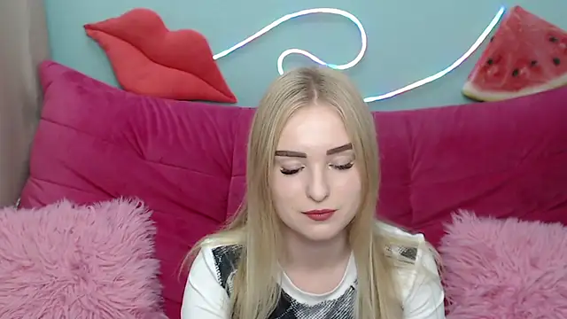 SofySofty online show from November 2025 05:45:02 AM