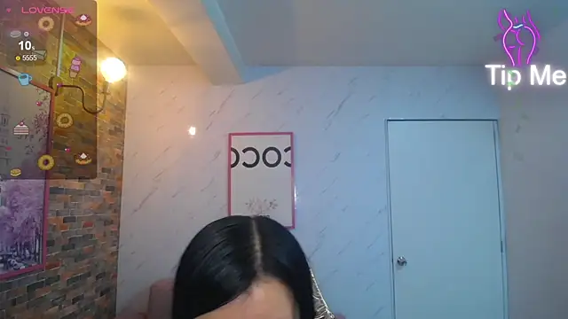 Snapshot of Eilyn_love_b chatting on September 2025 01:05:02 PM Eilyn love b online show from September 2025 01:05:02 PM