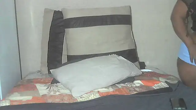 AnnabigpussyXO online show from November 2025 12:44:01 AM