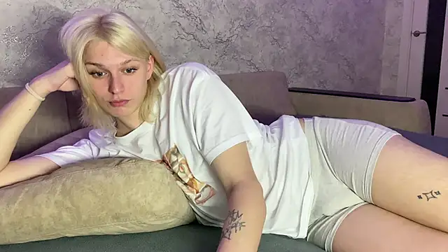 evelina228 online show from October 2025 08:20:02 PM