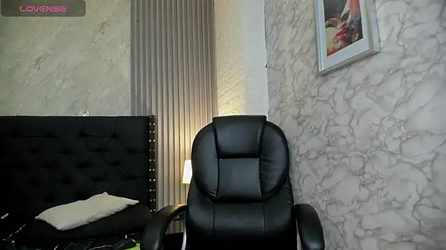 alicy  torres online show from October 2025 12:17:02 PM