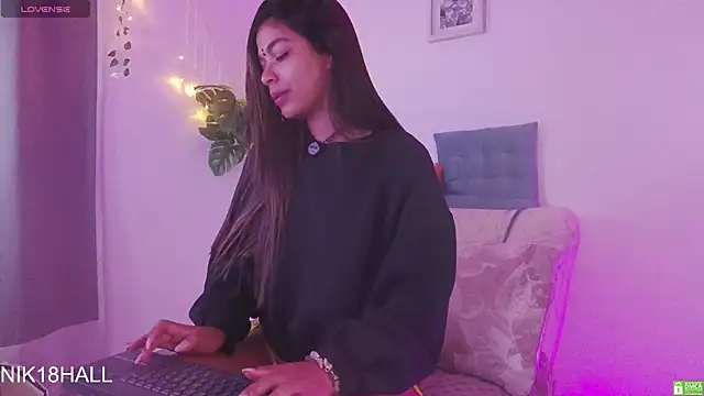 Nicolle swt online show from February 2026 10:36:01 AM