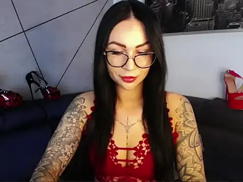 Fayestrip online show from September 2025 02:44:02 PM