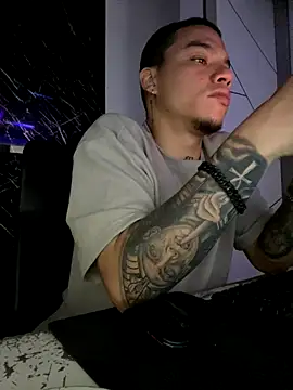 AlphaMasterXxx online show from September 2025 12:38:02 PM