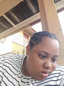 Snapshot of Karamelsaus chatting on June 2026 10:39:02 AM Karamelsaus online show from June 2026 10:39:02 AM