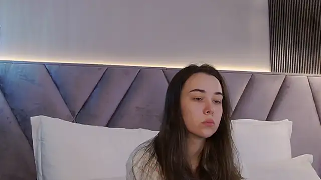 MiaMarlow online show from October 2025 08:50:01 PM