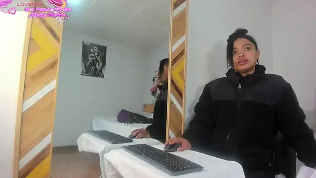 SoleneFontaine online show from December 2025 12:10:01 PM