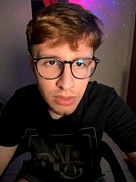 Snapshot of ricdicxs chatting on October 2025 03:42:02 AM ricdicxs online show from October 2025 03:42:02 AM