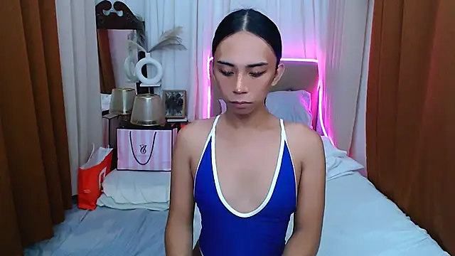 Snapshot of scarlet_smith7 chatting on May 2026 02:17:02 AM scarlet smith7 online show from May 2026 02:17:02 AM