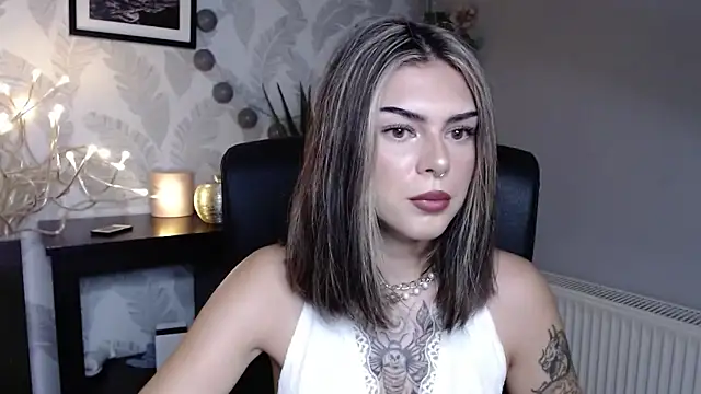 Snapshot of Nova_SIN chatting on September 2025 10:50:01 AM Nova SIN online show from September 2025 10:50:01 AM