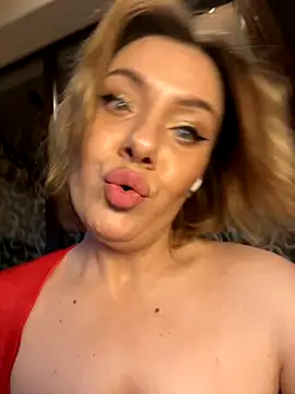 emmasweett11 online show from November 2025 02:33:01 PM