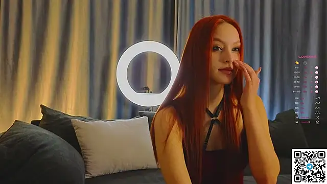 GildedKitten online show from September 2025 05:36:02 PM