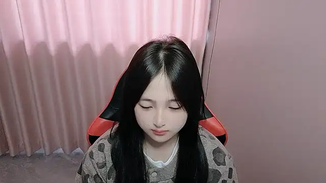 Snapshot of xxz98 chatting on April 2026 02:40:02 AM xxz98 online show from April 2026 02:40:02 AM