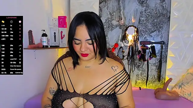 Snapshot of Luciana_r chatting on February 2026 01:29:01 PM Luciana r online show from February 2026 01:29:01 PM