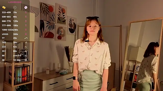 TiannaBorlace online show from September 2025 11:11:01 AM