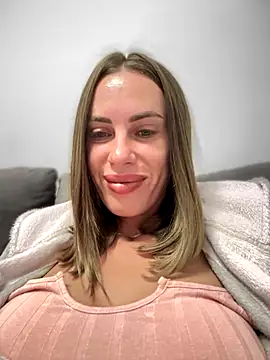 Snapshot of _JessyRey_ chatting on October 2025 05:59:02 AM JessyRey online show from October 2025 05:59:02 AM