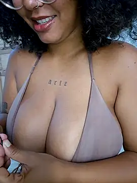 Snapshot of afrodeusa chatting on November 2025 12:04:01 PM afrodeusa online show from November 2025 12:04:01 PM