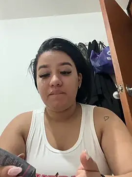 Aliciawhitee online show from October 2025 12:44:01 AM