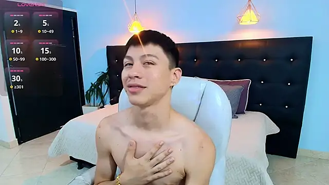 Abraham horny18 online show from September 2025 08:09:01 PM