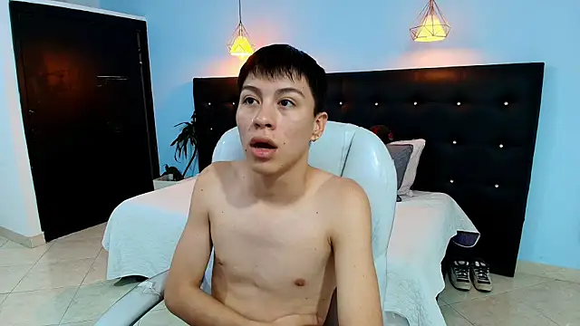 Abraham horny18 online show from September 2025 08:12:02 PM