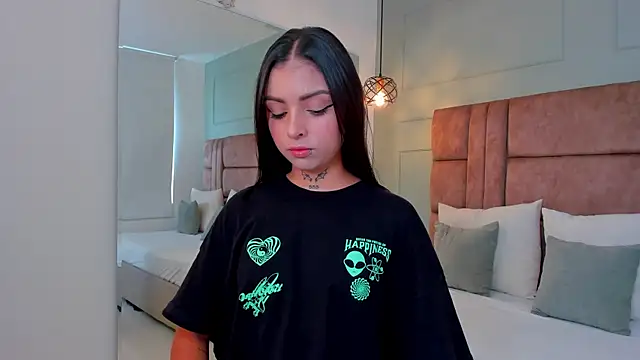 hannah miltonn online show from September 2025 07:26:01 PM