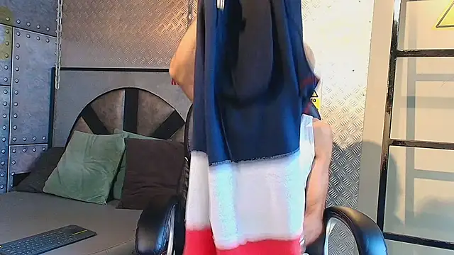 MarcusRain  online show from November 2025 06:48:02 PM