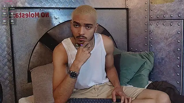 MarcusRain  online show from February 2026 06:01:01 AM