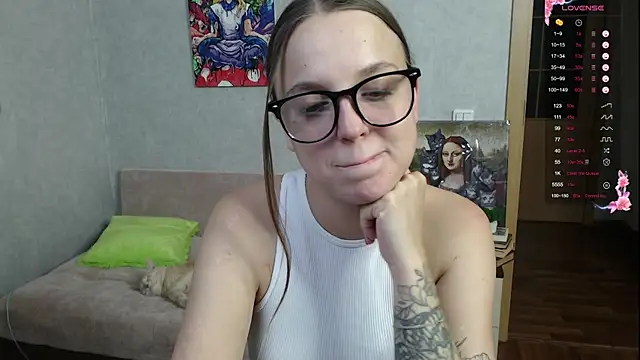 Violetwin online show from September 2025 06:57:02 PM