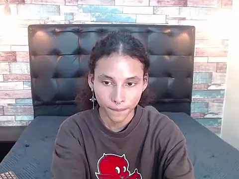Snapshot of Andrew_Landry chatting on October 2025 03:58:01 PM Andrew Landry online show from October 2025 03:58:01 PM