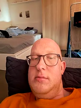 geilerd122 online show from February 2026 02:27:01 PM