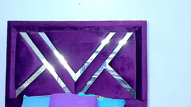 Lushy sweet online show from November 2025 03:05:01 AM