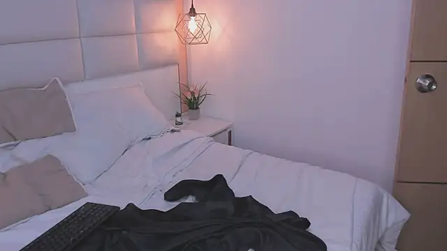 Snapshot of Salome_Smitth_1 chatting on August 2026 01:51:01 AM Salome Smitth 1 online show from August 2026 01:51:01 AM