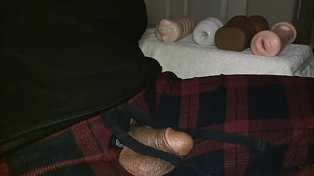 GRiZZLYBONE online show from October 2025 06:03:01 AM