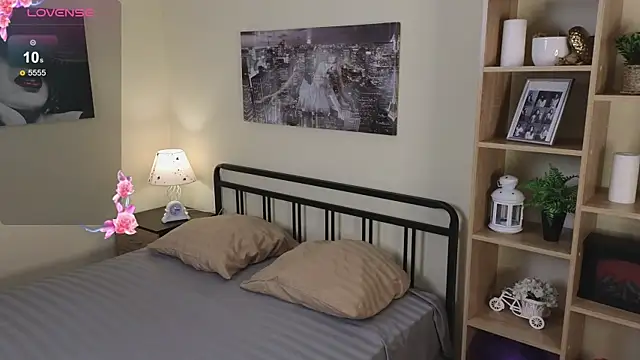 Bonnie Nunez online show from November 2025 05:45:02 PM