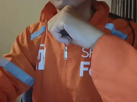 leanhtung123 online show from April 2026 02:40:02 PM